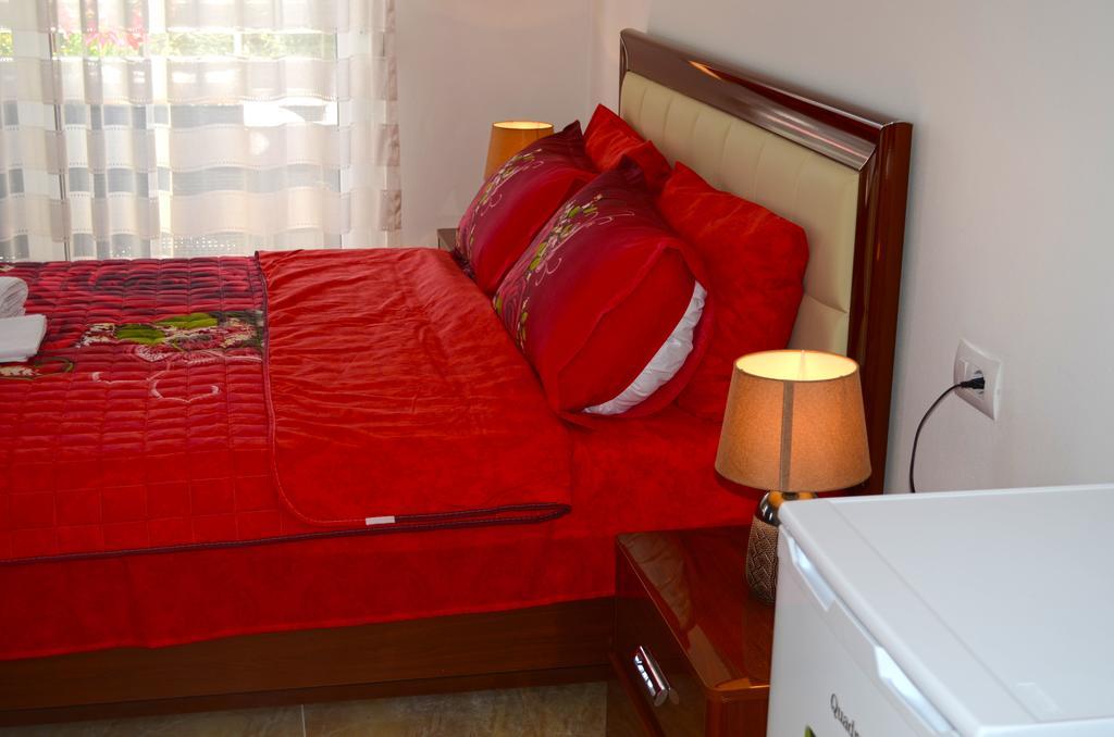 Apartments Sirena Ulcinj Extérieur photo