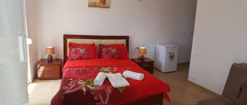 Apartments Sirena Ulcinj Extérieur photo