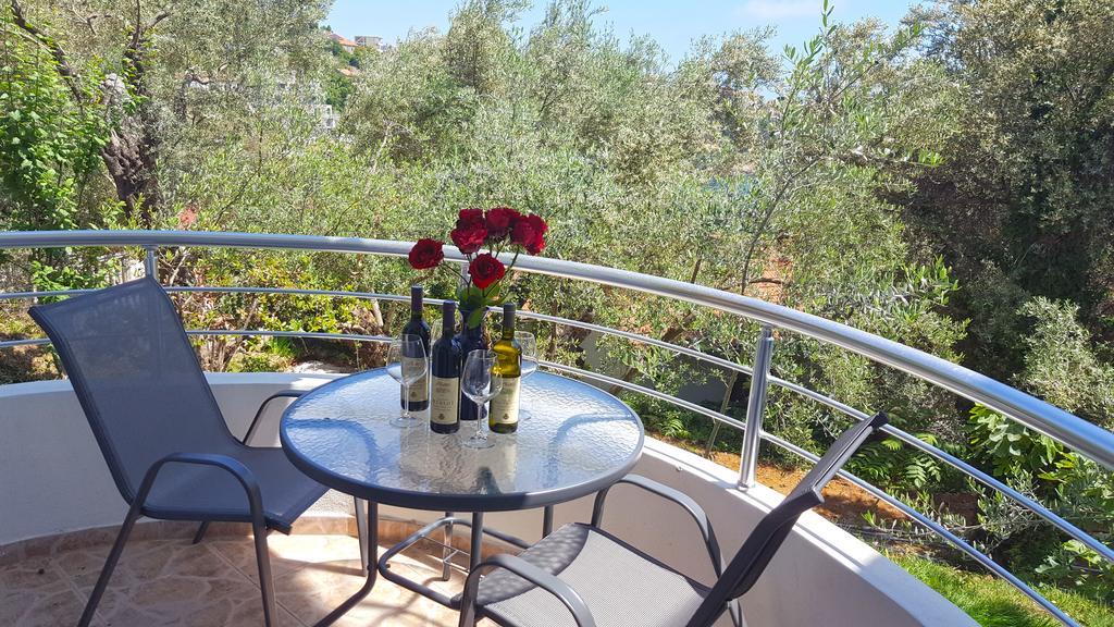 Apartments Sirena Ulcinj Extérieur photo